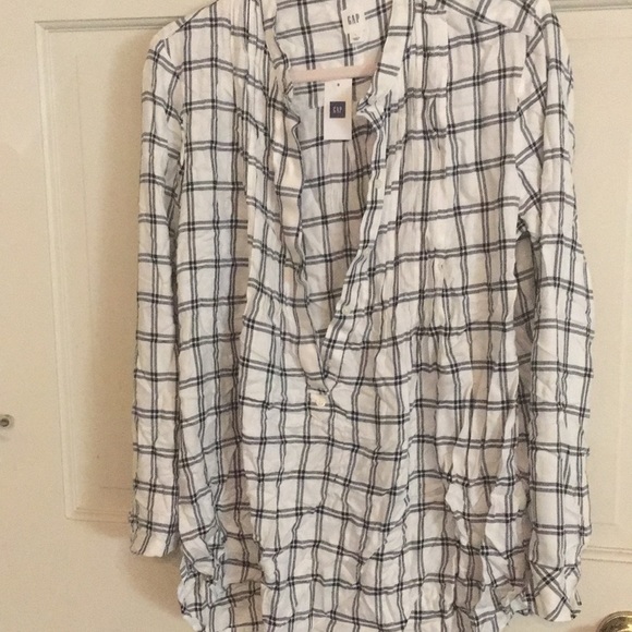 Half button down top - Picture 1 of 4